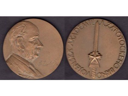 BRNO. Vojenská akademie Antonína Zápotockého. Bronz.