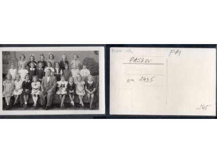 PASKOV. Třídní fotografie. cca 1935.