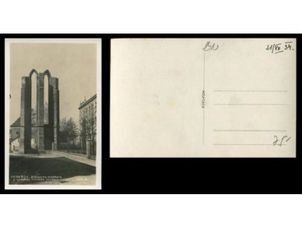 Benešov. Zřícenina Kláštera s pamětní italskou deskou.