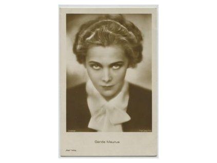 MAURUS, Gerda.