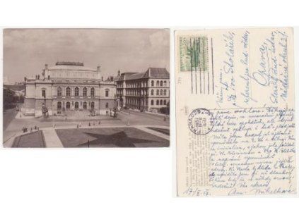 MIKELKOVÁ. Profesorka.