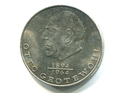 MM822