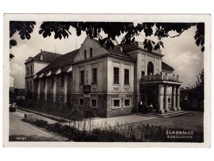 ŠLAPANICE. Sokolovna.