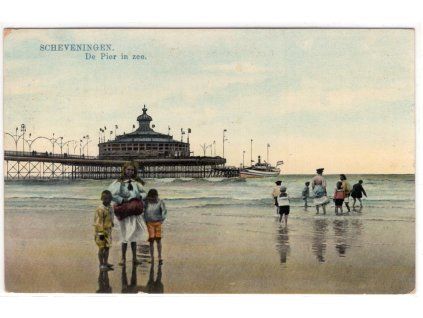 NIZOZEMSKO. Scheveningen, De Pier in zee.
