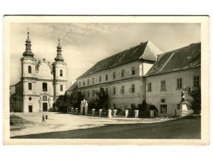 das263