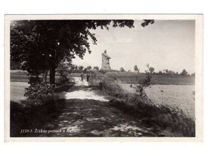 SUDOMĚŘ. Pomník J. Žižky z Trocnova. 1954.
