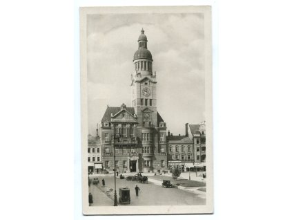 dar827