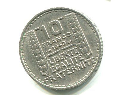 U827