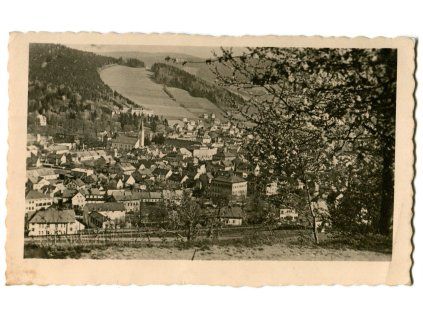 je157