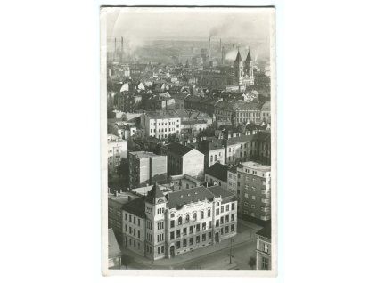 mo015